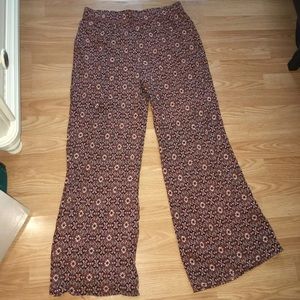 Patterned pants